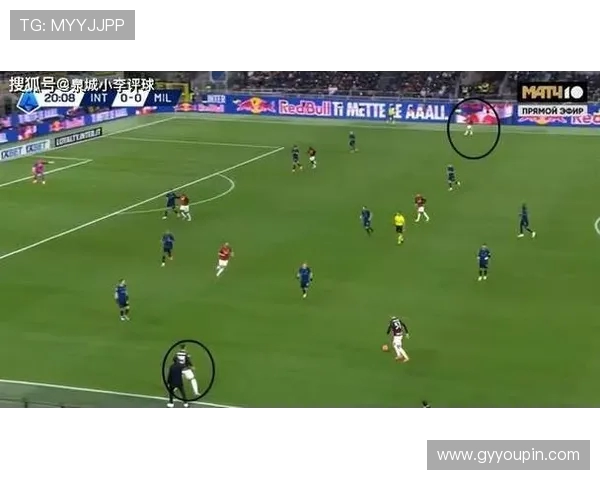 意天空预测国米对科莫首发阵容奥古斯托出任右边翼卫劳塔罗与小图搭档前锋